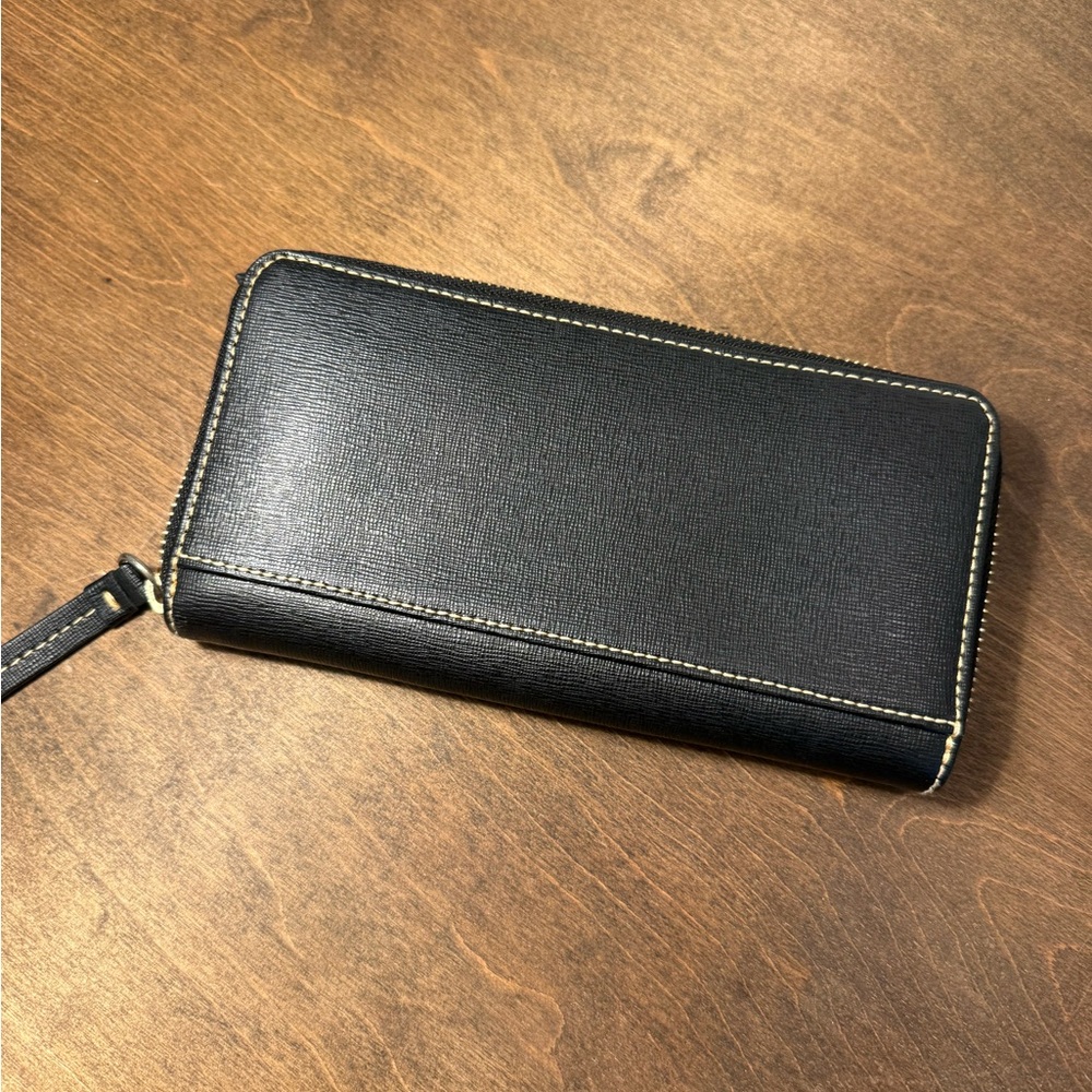 Dooney & Bourke Black Textured Wallet - Picture 2 of 5